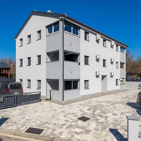 Apartman Meri *