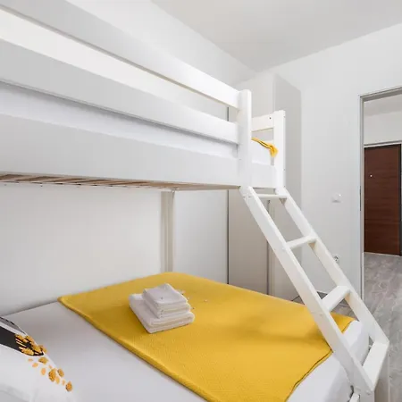 Apartment Apartman Meri Cizici